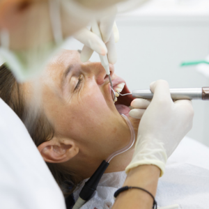 does insurance cover dental implants